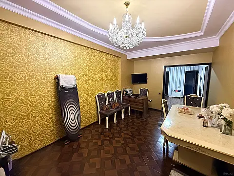 Satılır 2 otaqlı mənzil 72 m²