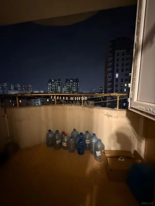 Satılır 2 otaqlı mənzil 72 m²