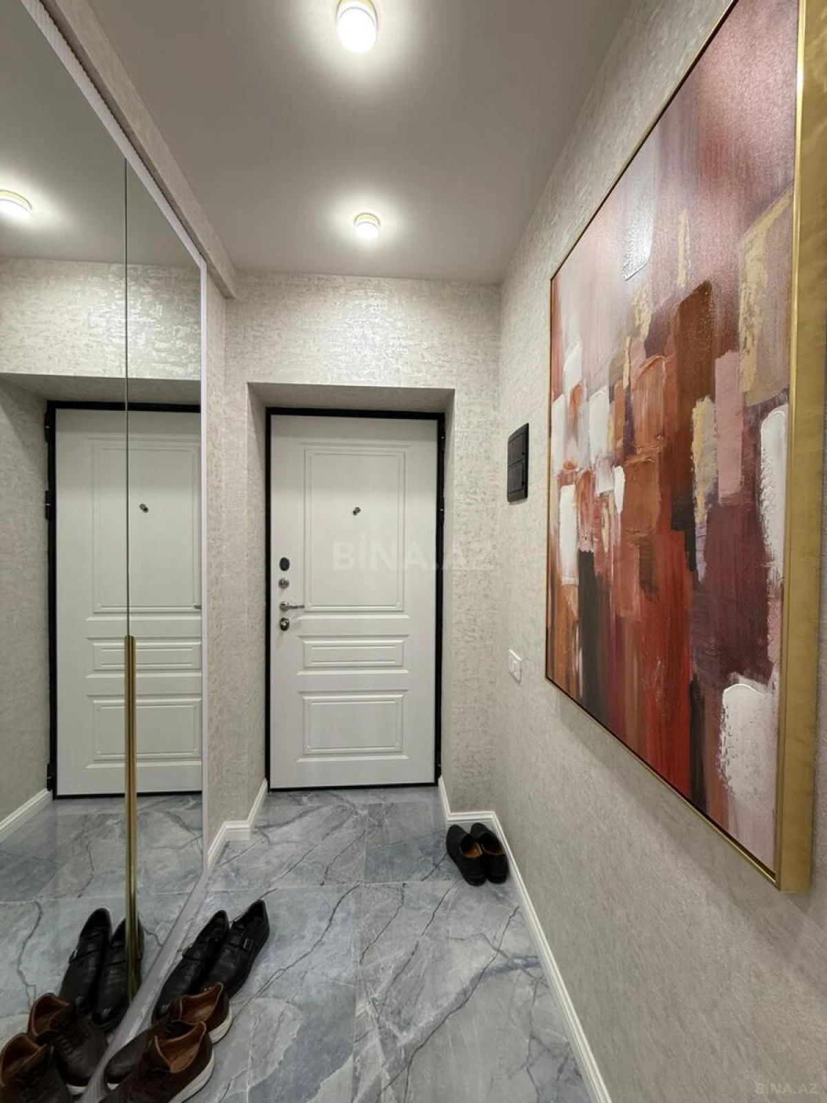 Satılır 1 otaqlı mənzil 42 m²