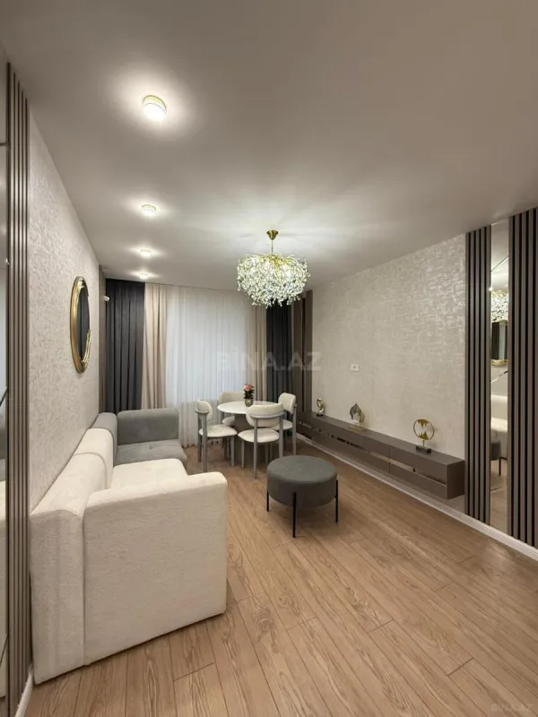 Satılır 1 otaqlı mənzil 42 m²