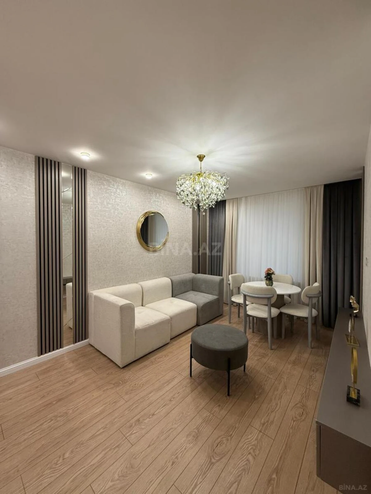 Satılır 1 otaqlı mənzil 42 m²