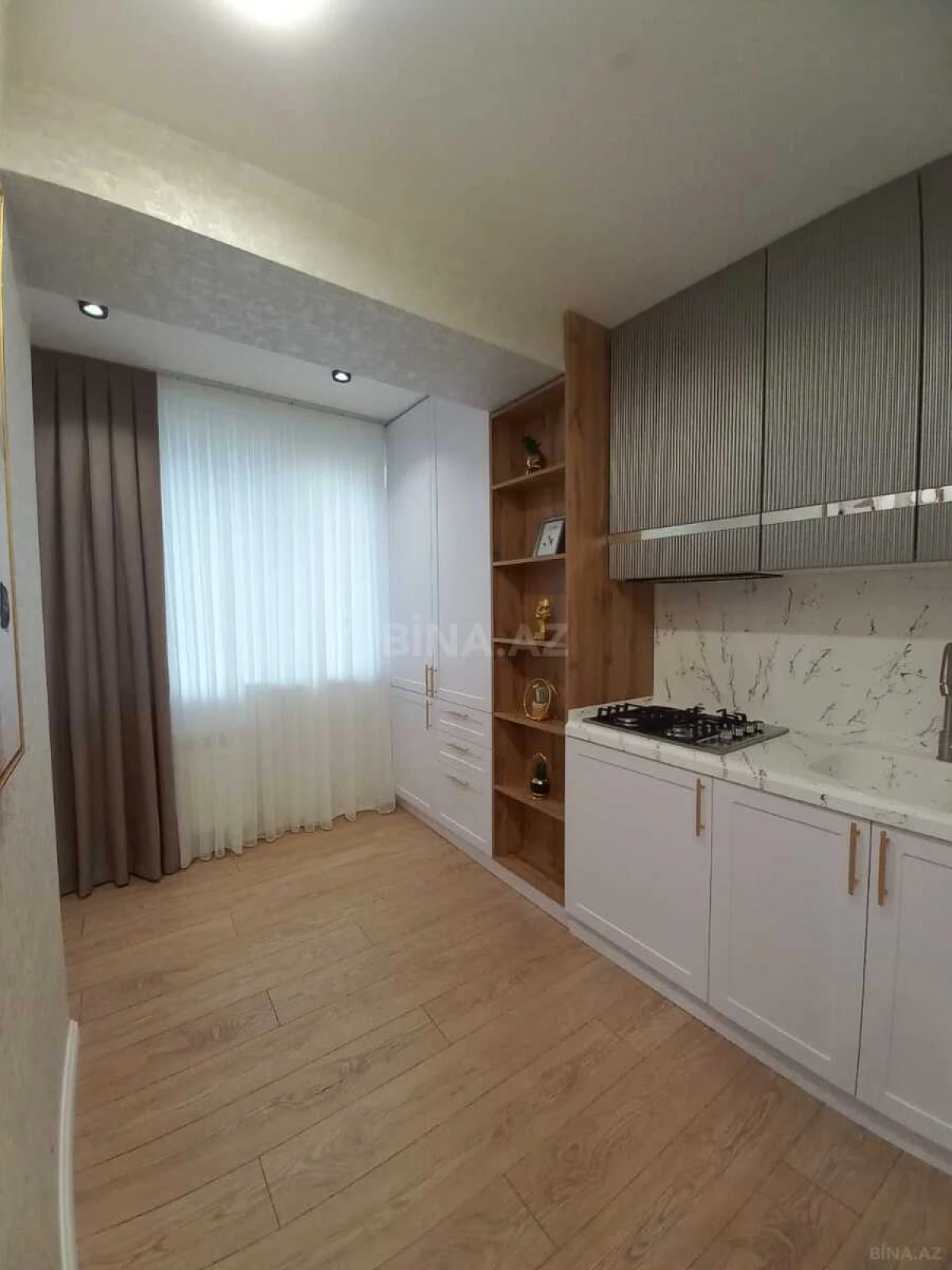 Satılır 1 otaqlı mənzil 42 m²