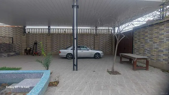 Satılır 7 otaqlı həyət evi 350 m²
