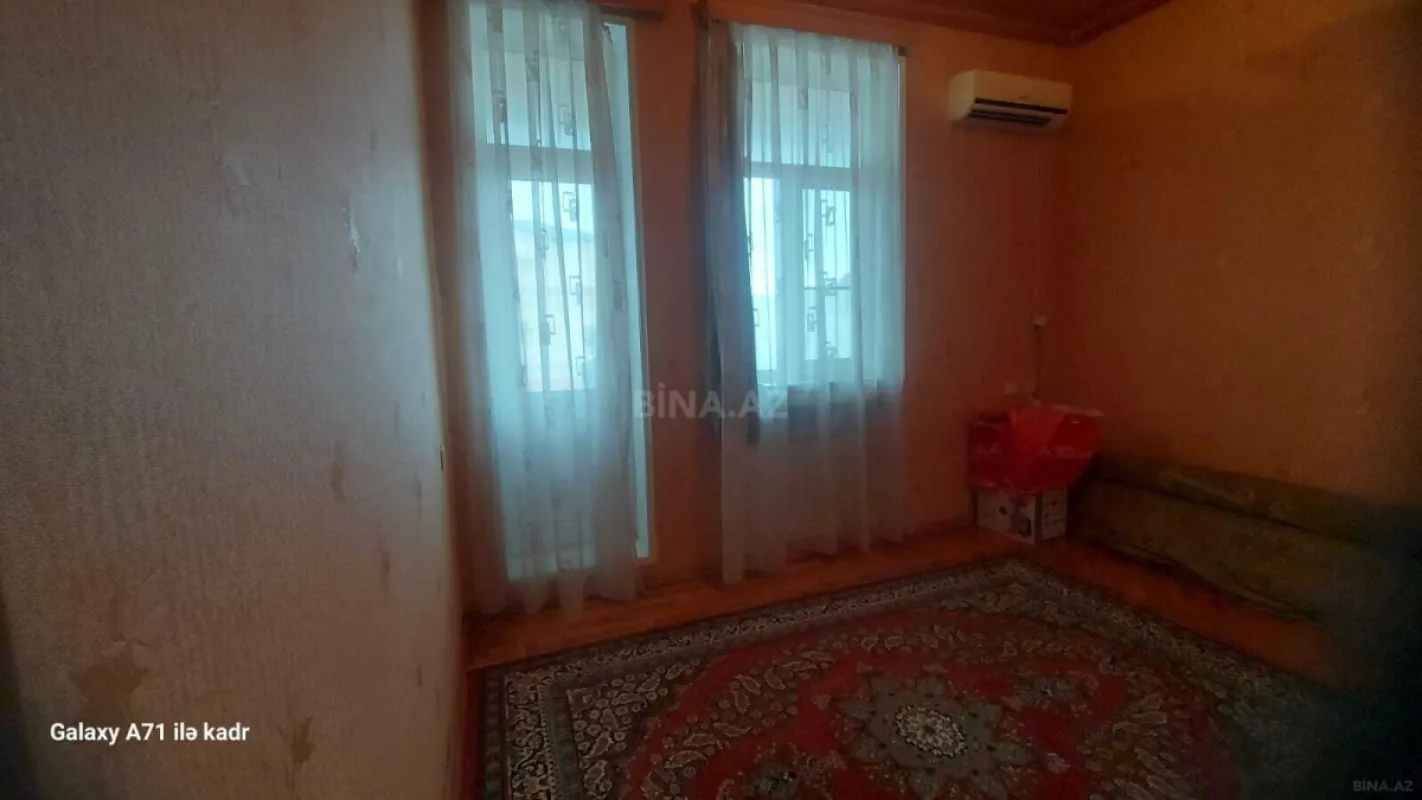 Satılır 7 otaqlı həyət evi 350 m²