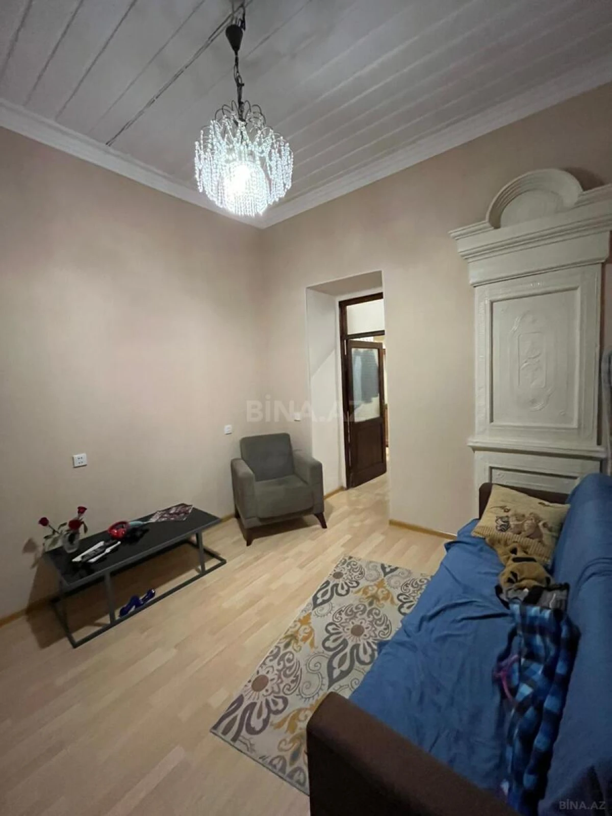 Satılır 6 otaqlı mənzil 250 m²