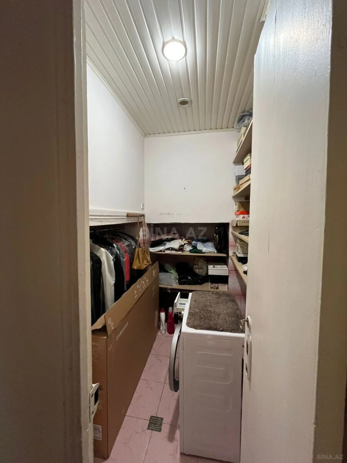 Satılır 6 otaqlı mənzil 250 m²