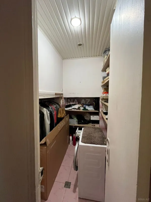 Satılır 6 otaqlı mənzil 250 m²