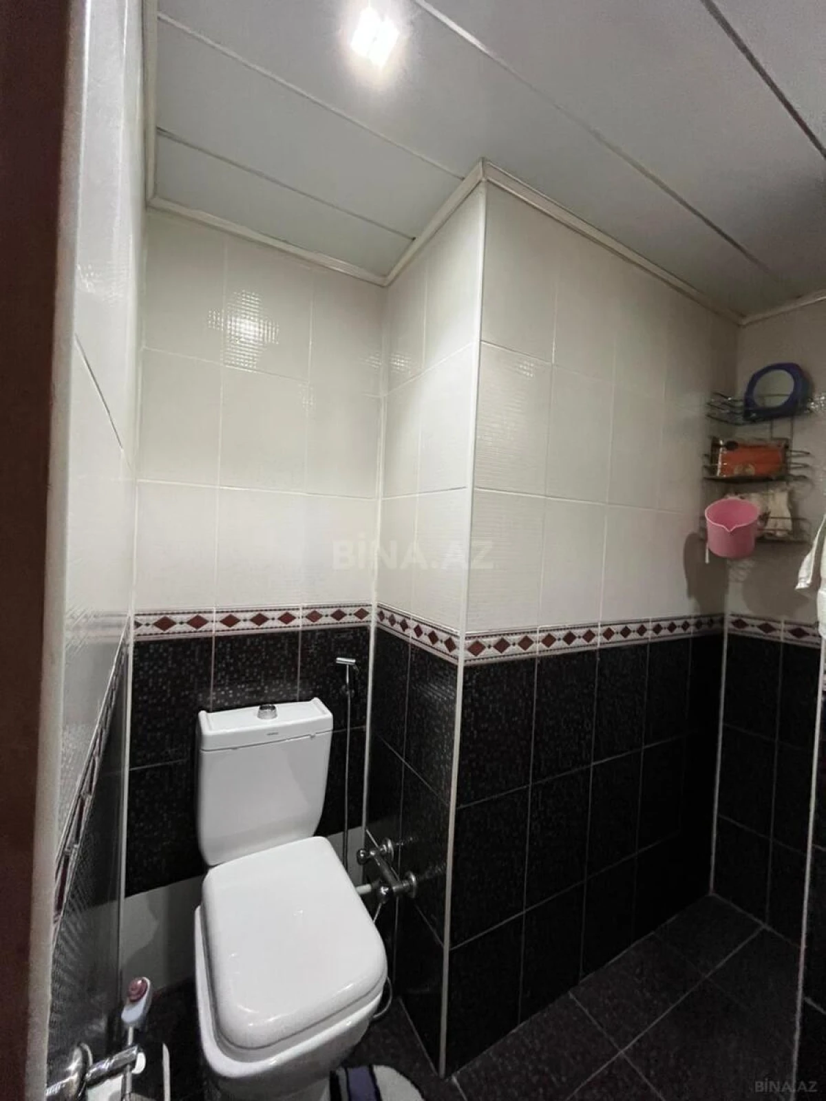 Satılır 6 otaqlı mənzil 250 m²