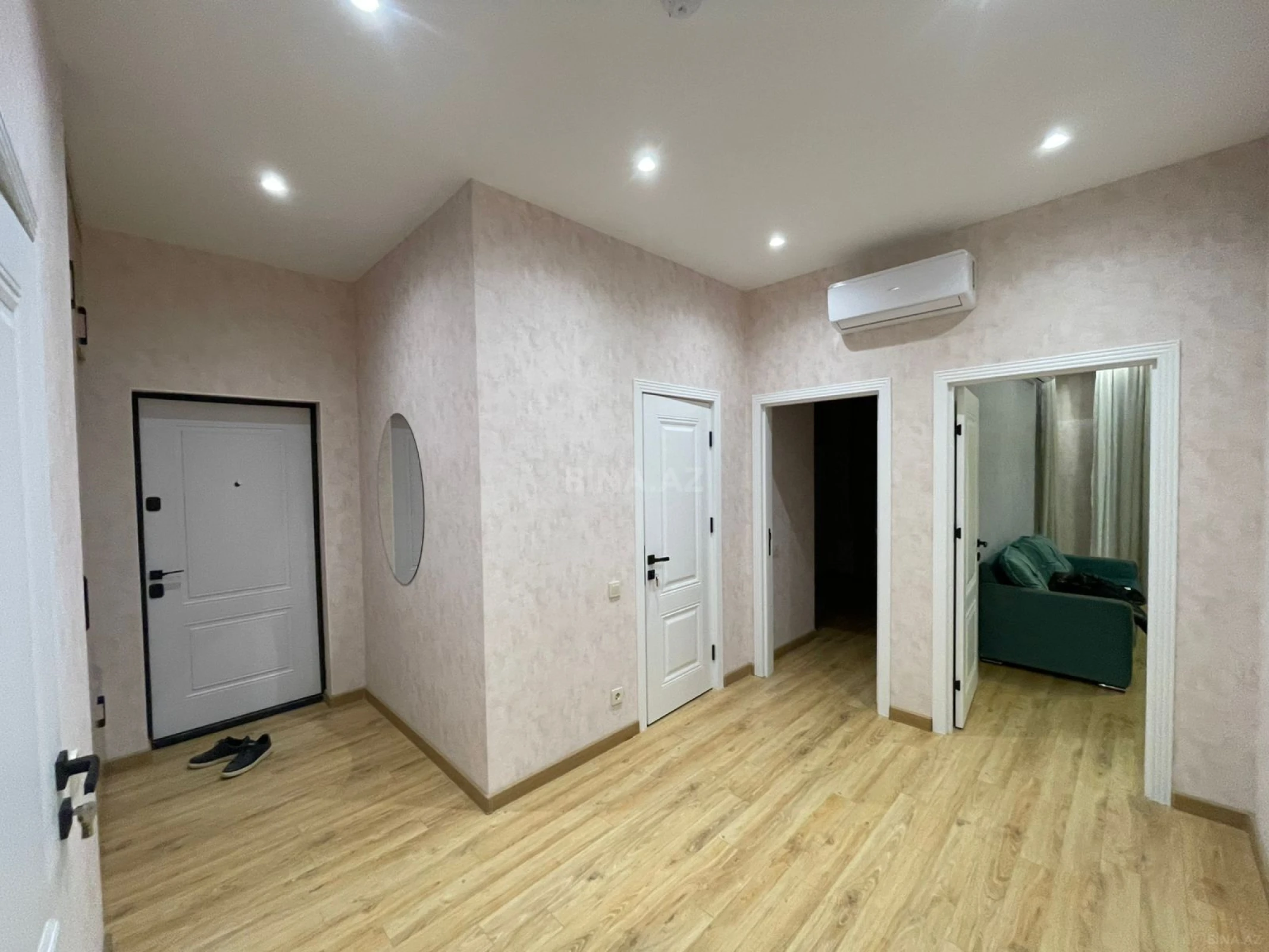 Kirayə verilir 3 otaqlı mənzil 110 m²