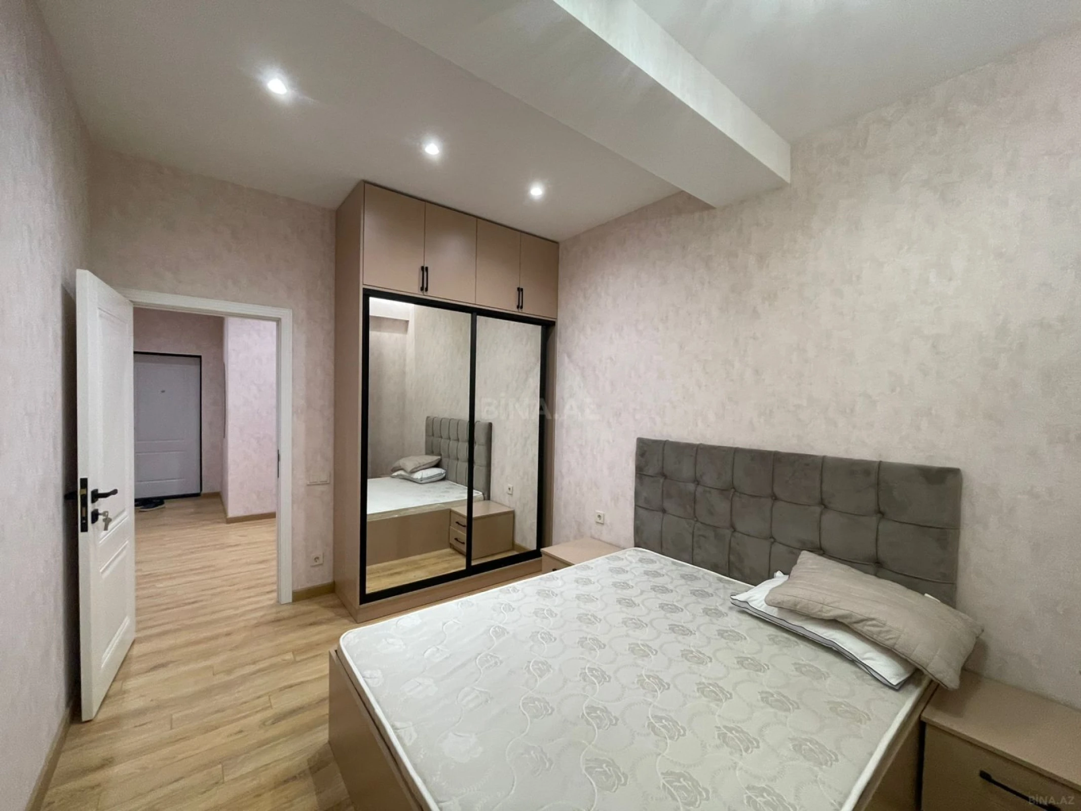 Kirayə verilir 3 otaqlı mənzil 110 m²
