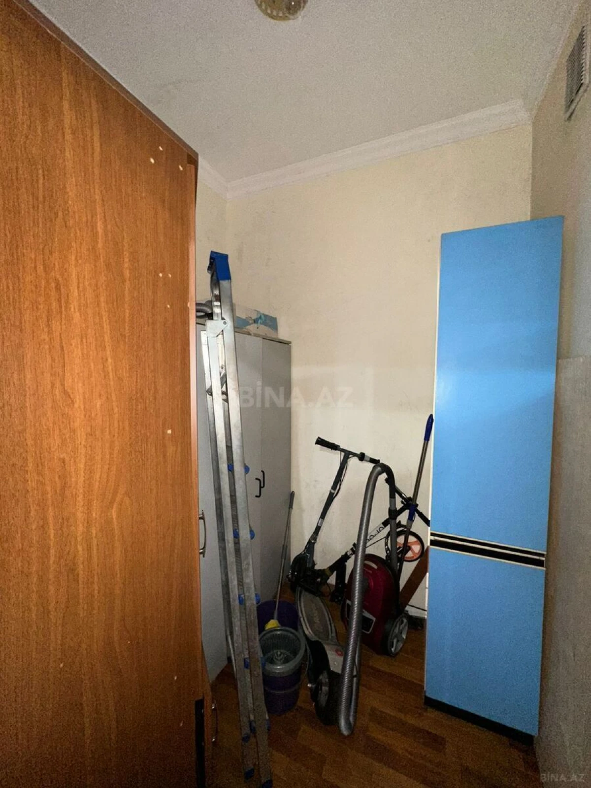 Satılır 3 otaqlı mənzil 155 m²