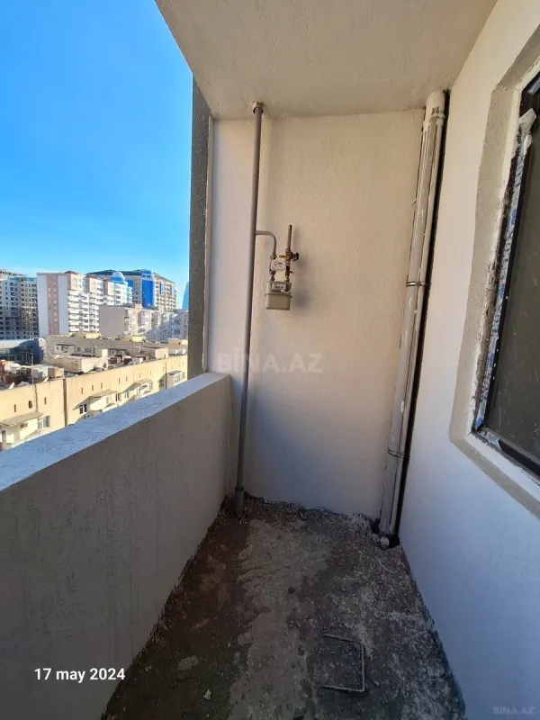 Satılır 4 otaqlı mənzil 202 m²