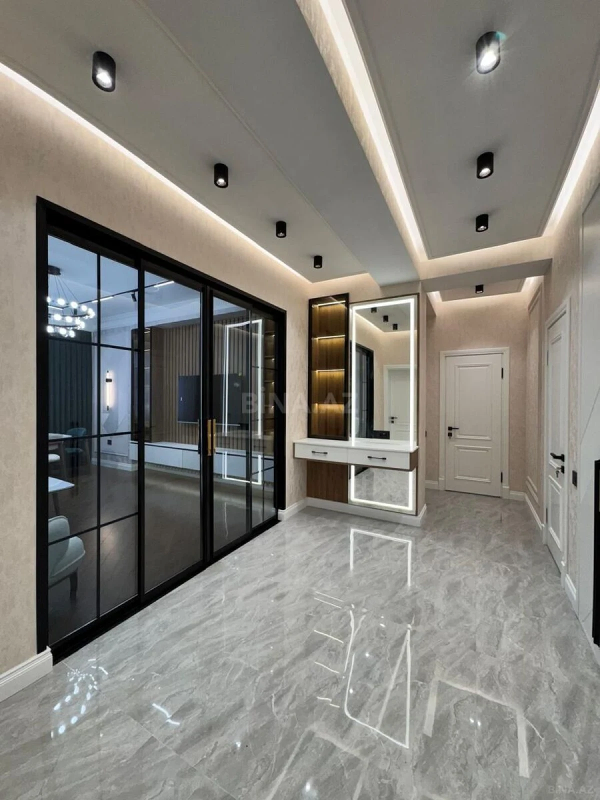 Kirayə verilir 2 otaqlı mənzil 86 m²