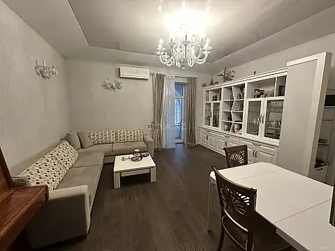 Kirayə verilir 2 otaqlı mənzil 60 m² — Bakı, Nərimanov 2 otaq 60.00 m²