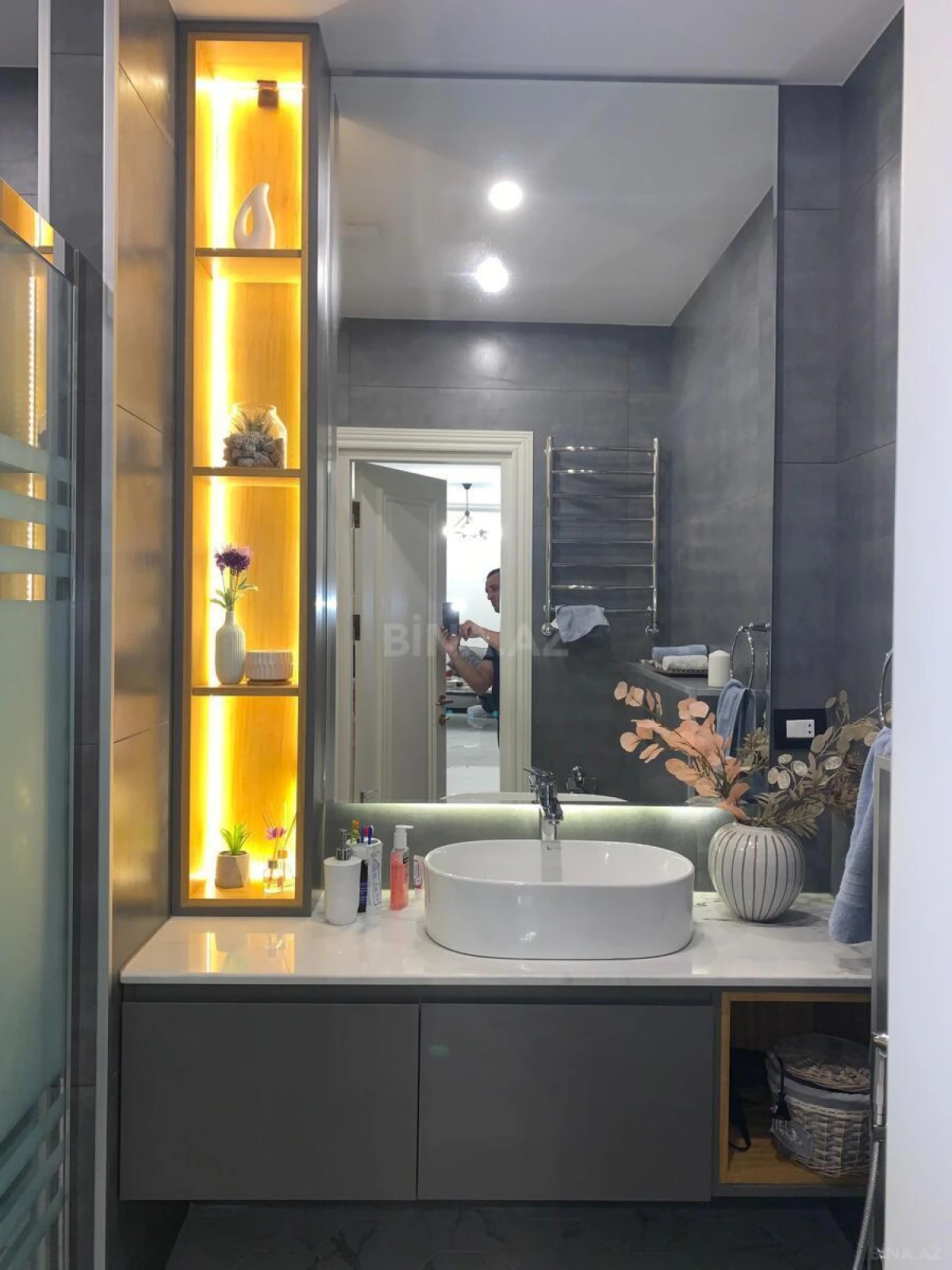 Satılır 3 otaqlı mənzil 106 m²
