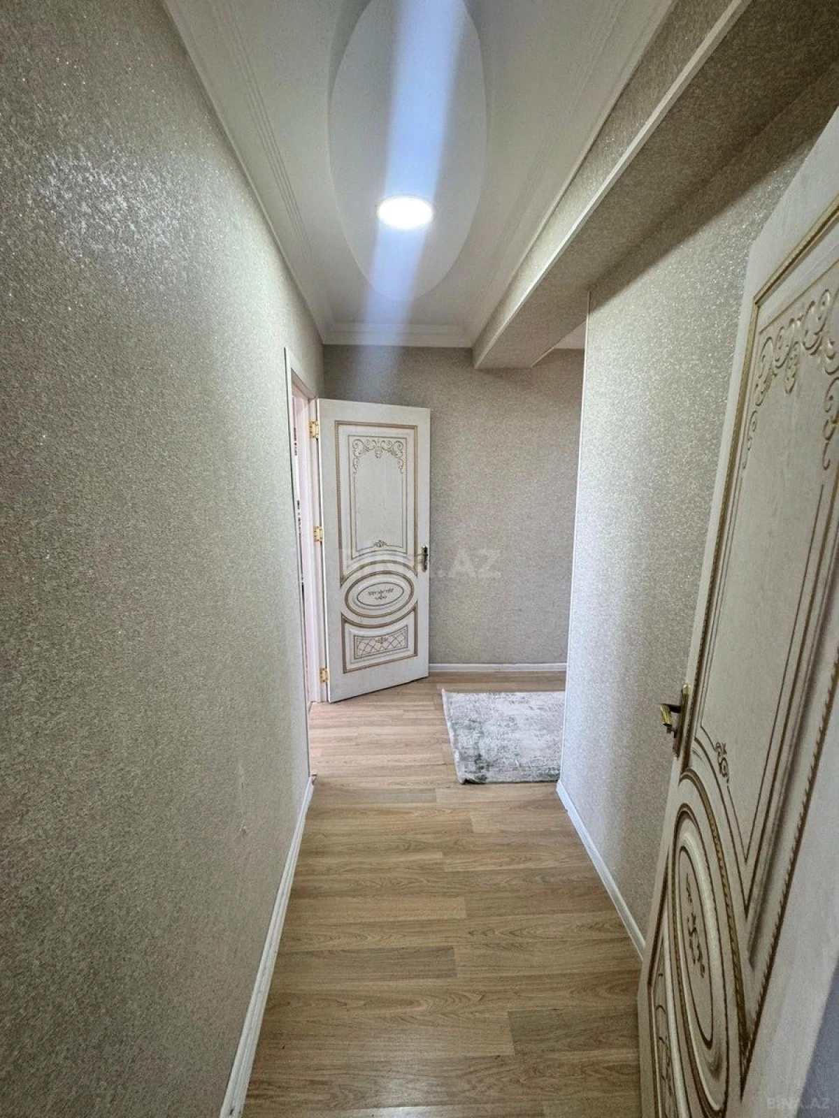 Satılır 4 otaqlı mənzil 120 m²