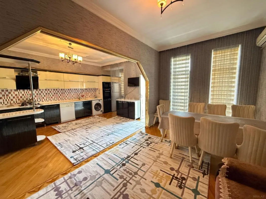 Satılır obyekt 1600 m²