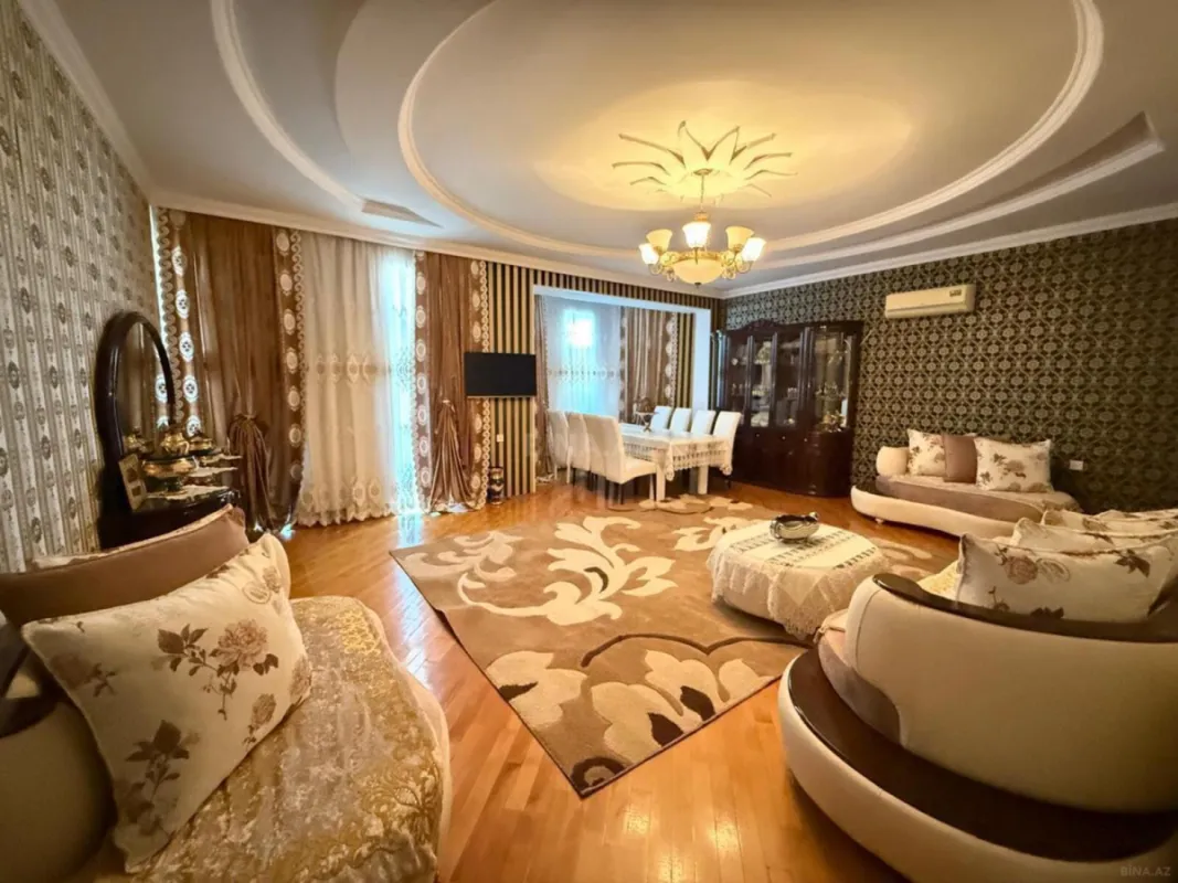 Satılır obyekt 1600 m²