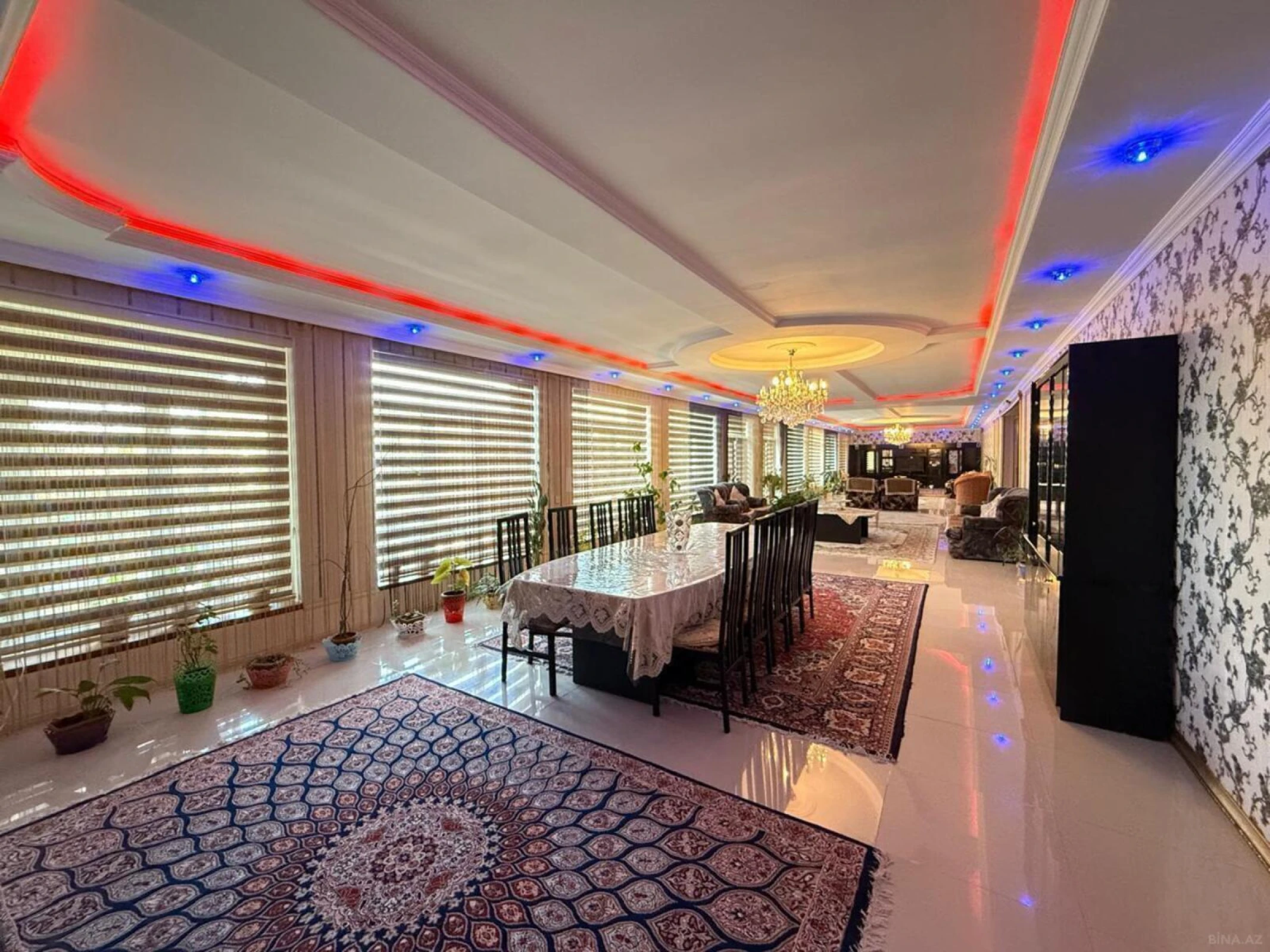 Satılır obyekt 1600 m²