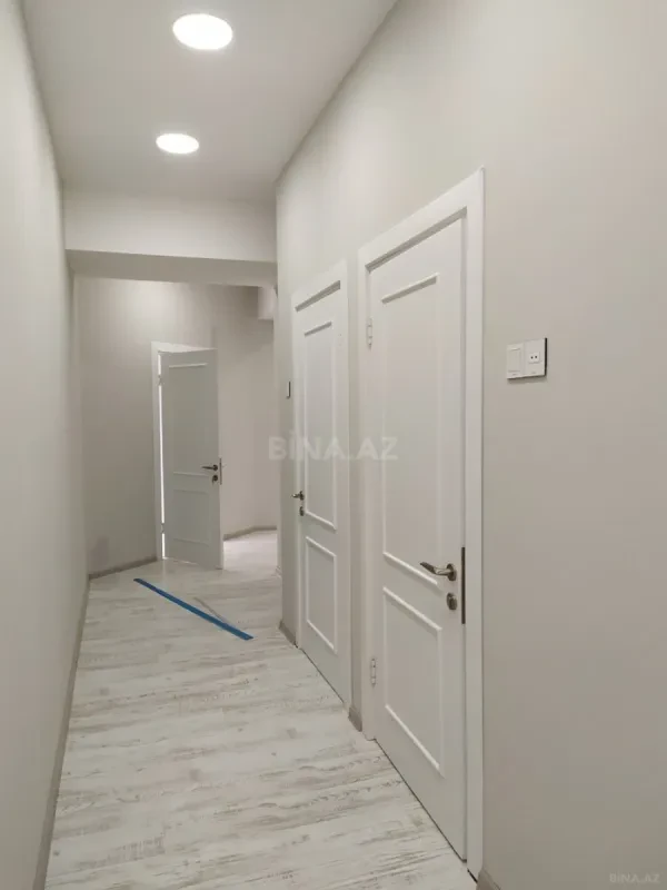 Kirayə verilir 9 otaqlı ofis 380 m²