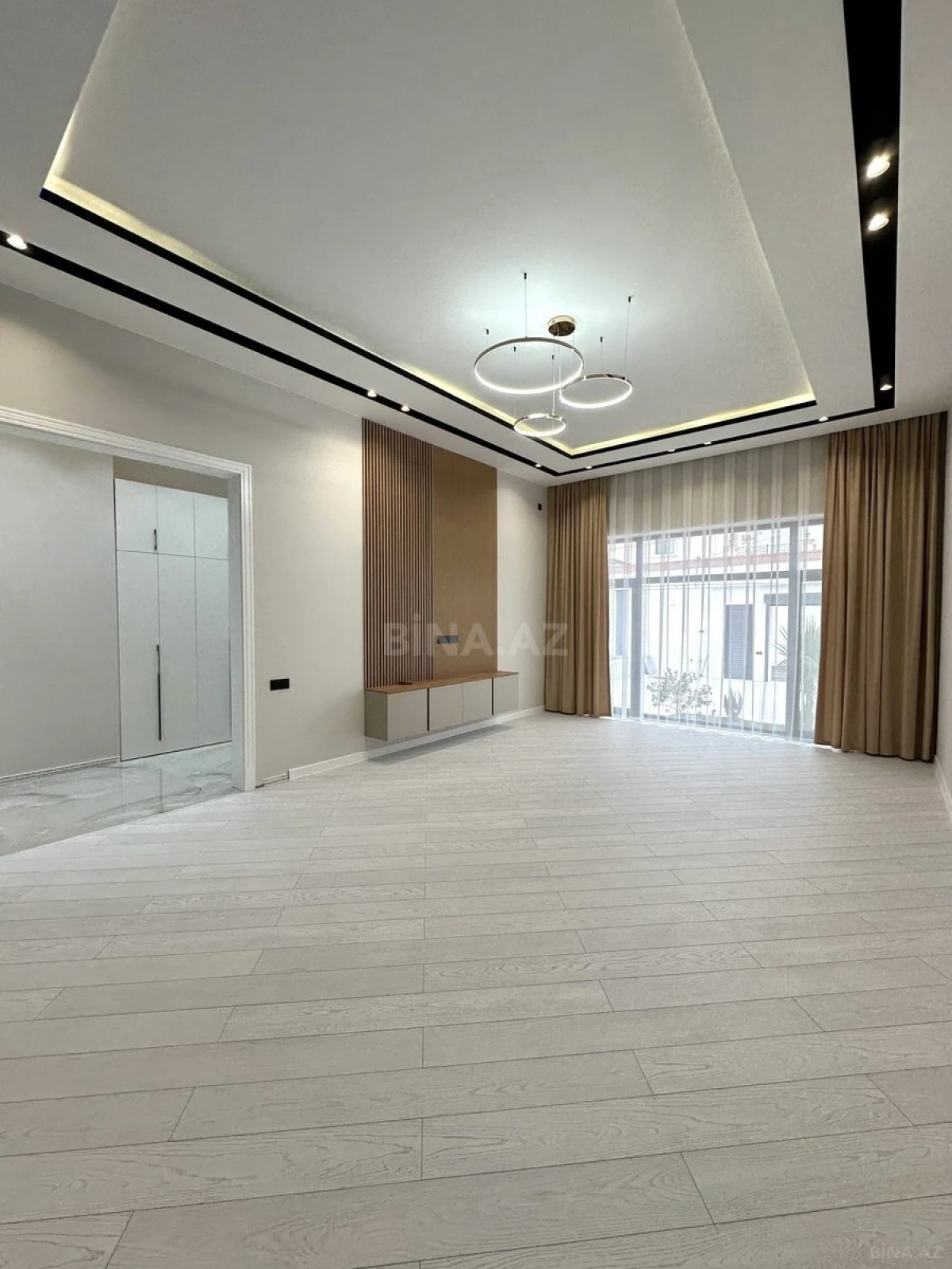 Satılır 4 otaqlı həyət evi 150 m²