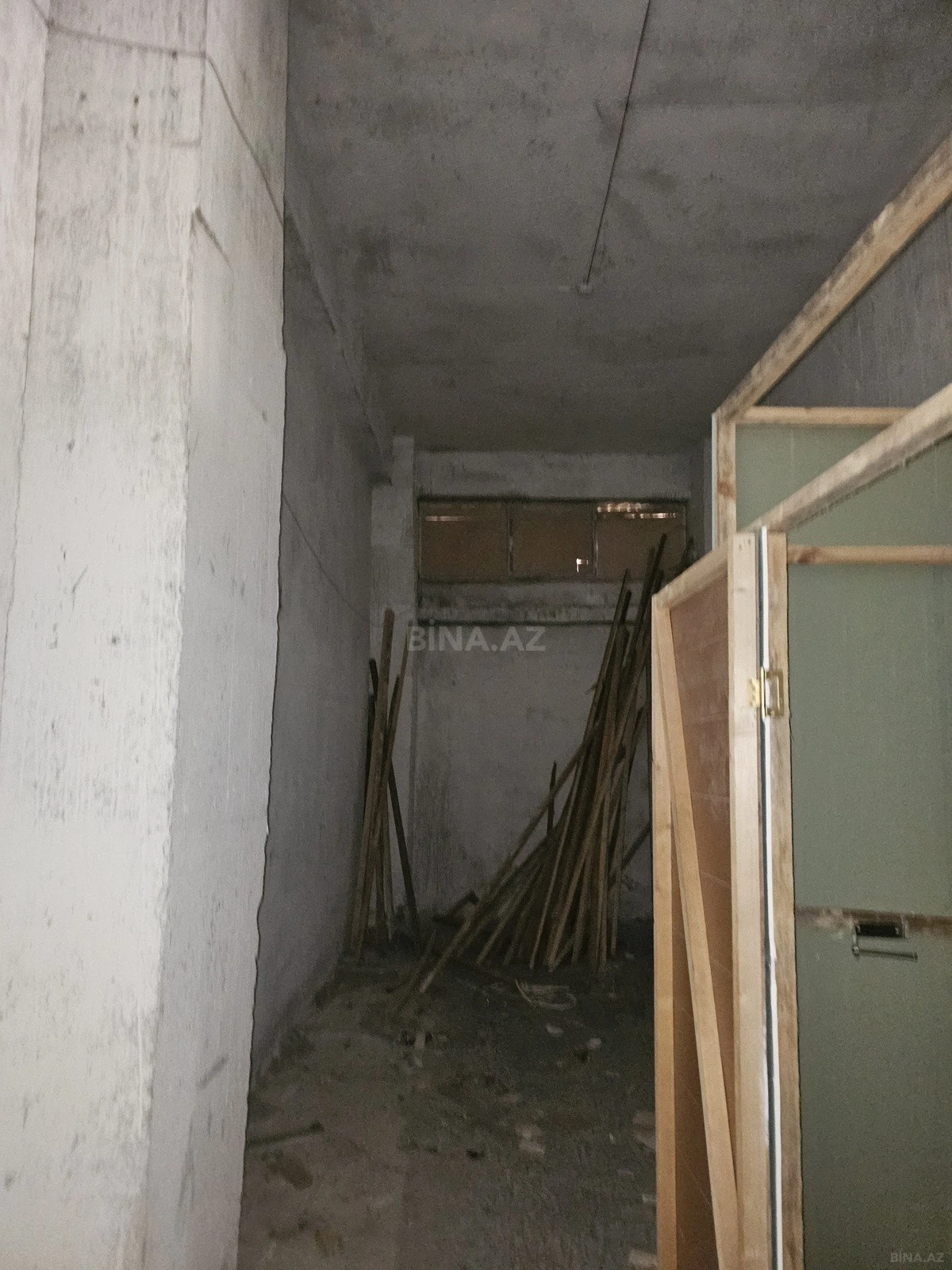 Satılır obyekt 420 m²