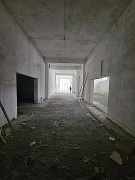 Satılır obyekt 420 m²