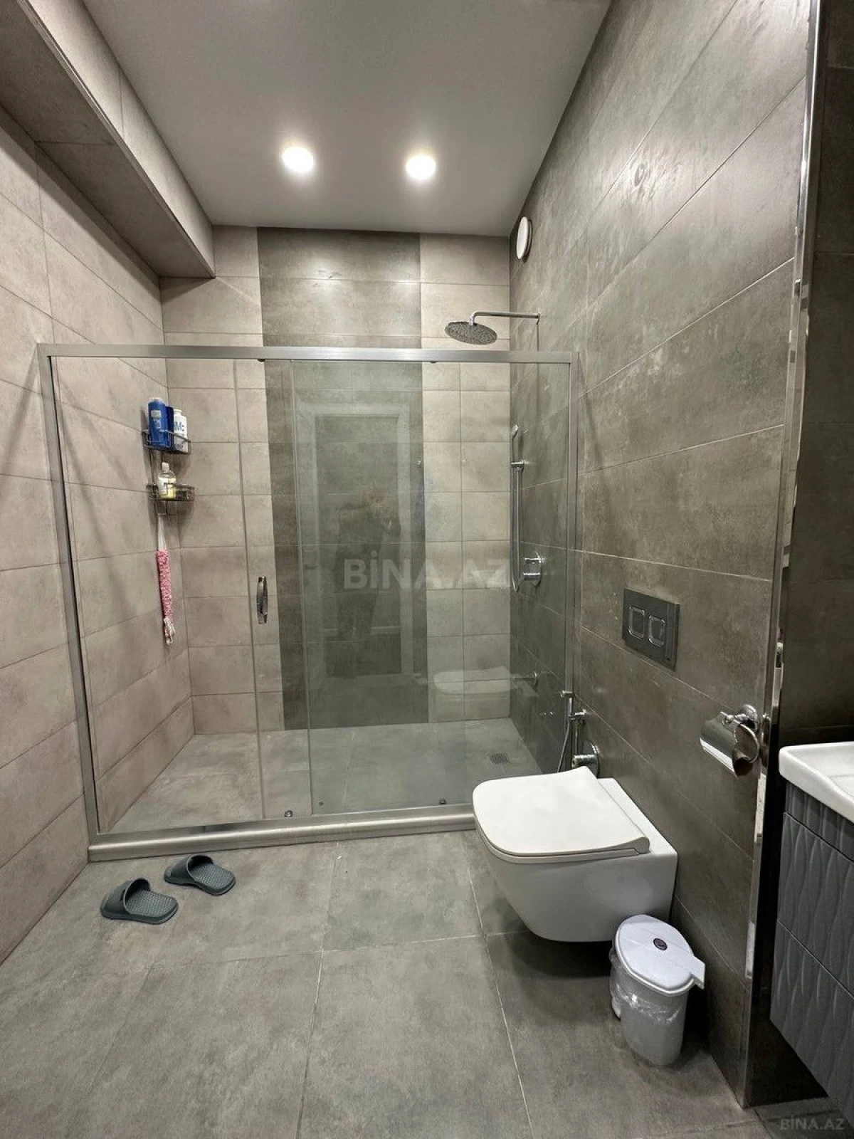 Satılır 3 otaqlı mənzil 104 m²
