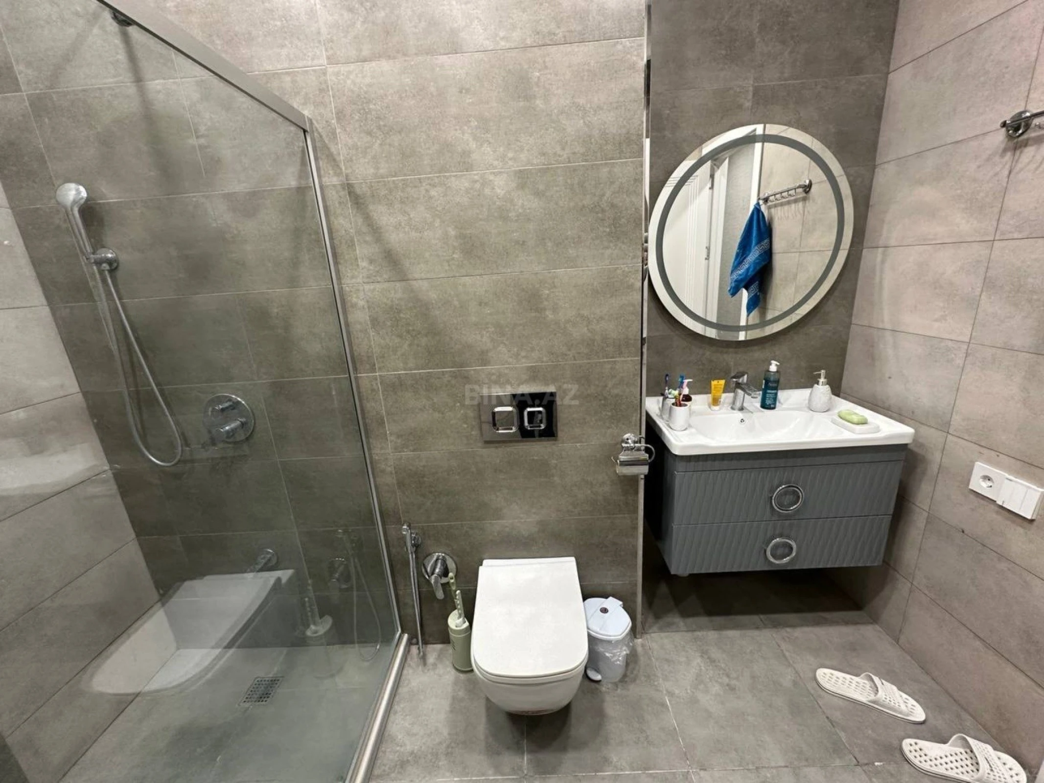 Satılır 3 otaqlı mənzil 104 m²