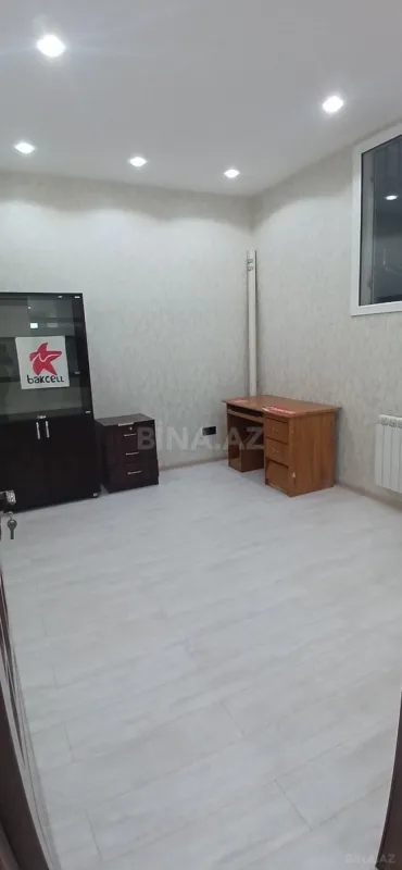 Satılır 4 otaqlı mənzil 110 m²
