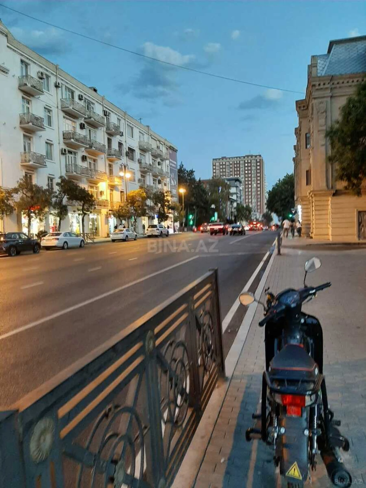 Satılır 3 otaqlı mənzil 93 m²