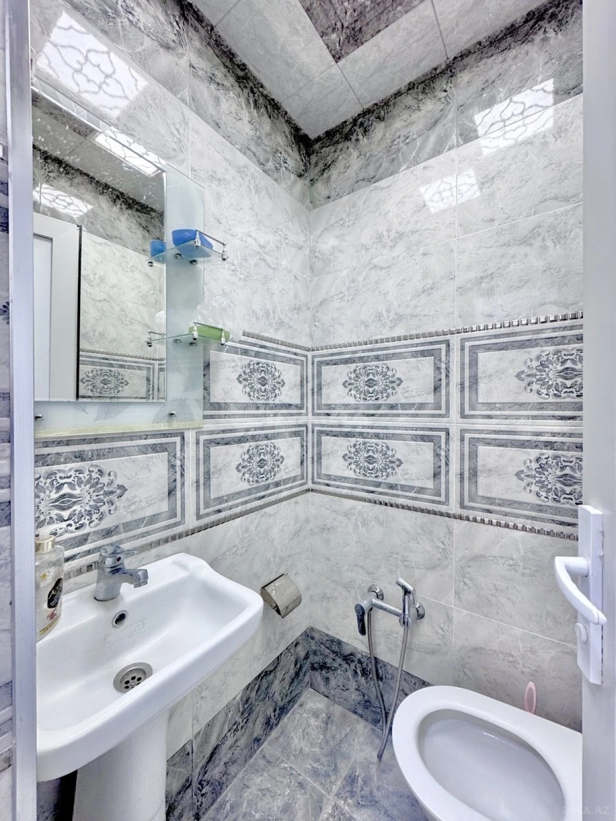 Satılır 3 otaqlı mənzil 75 m²