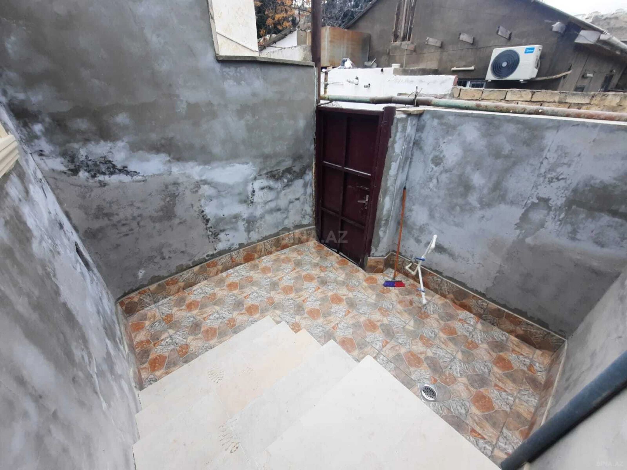 Satılır 4 otaqlı həyət evi 90 m²