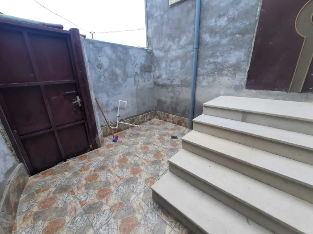 Satılır 4 otaqlı həyət evi 90 m²