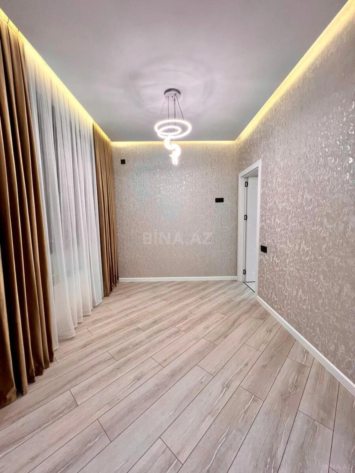 Satılır 3 otaqlı mənzil 74 m²