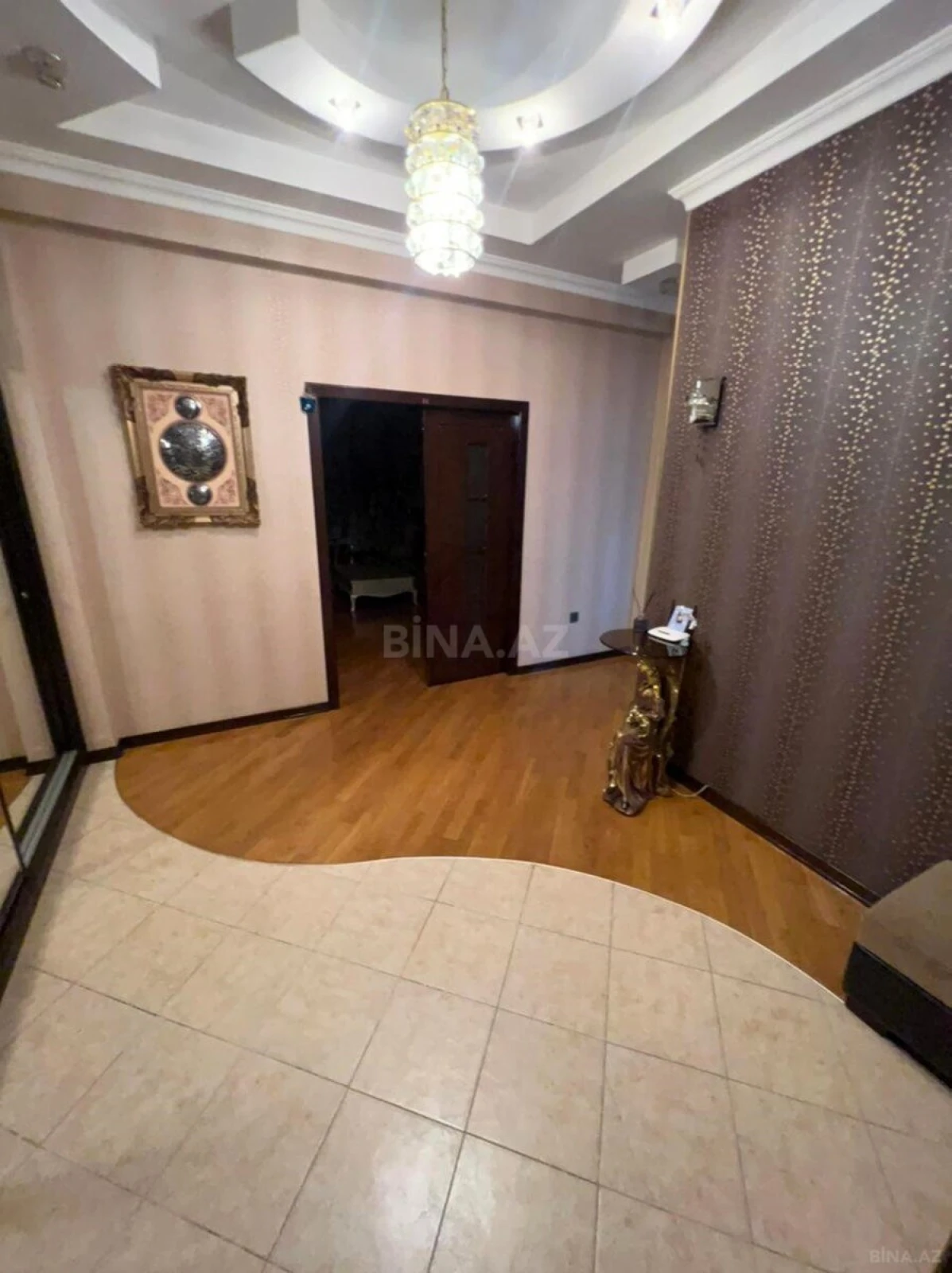 Satılır 3 otaqlı mənzil 120 m²