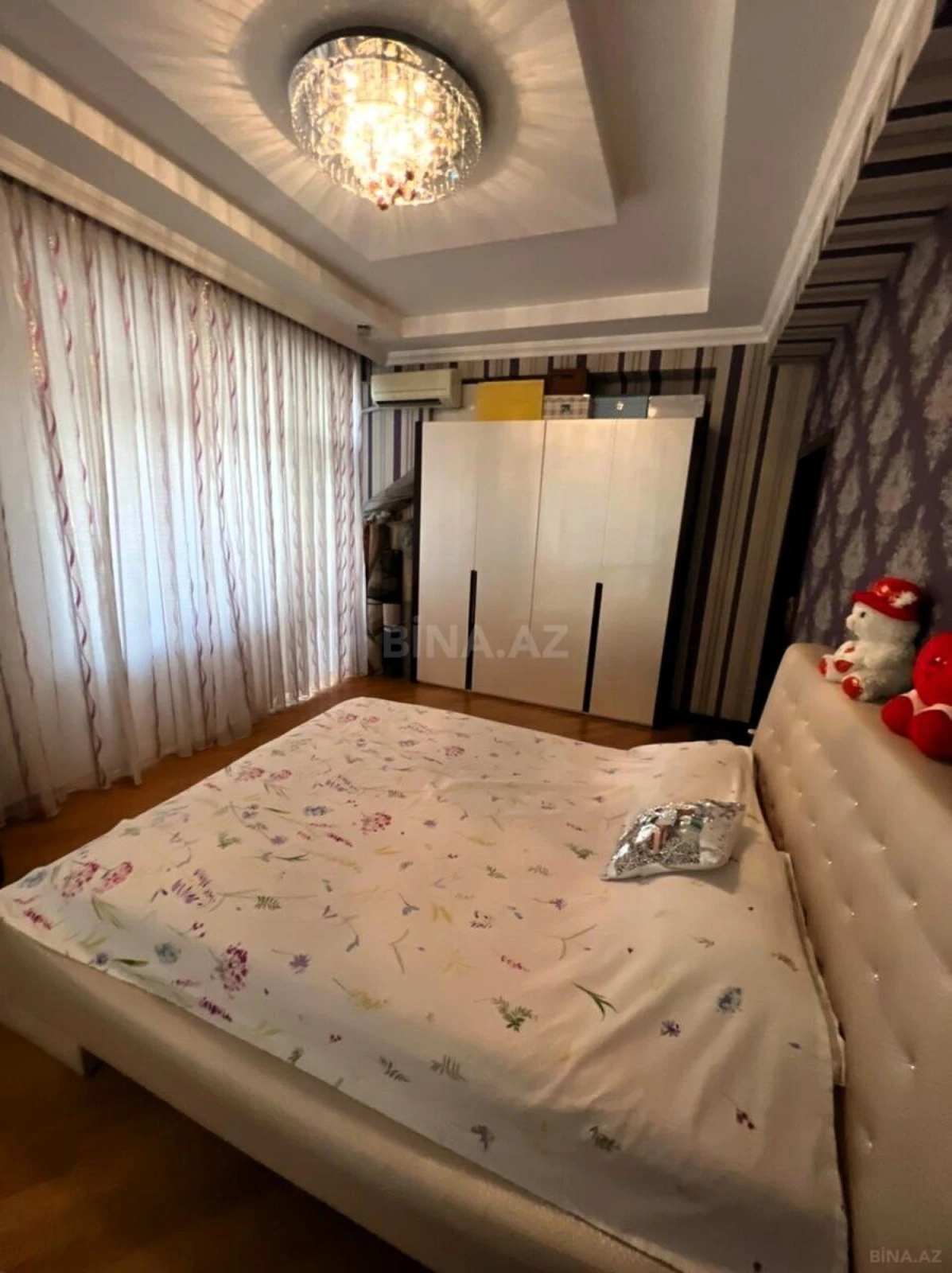 Satılır 3 otaqlı mənzil 120 m²