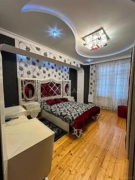 Satılır 3 otaqlı mənzil 155 m²