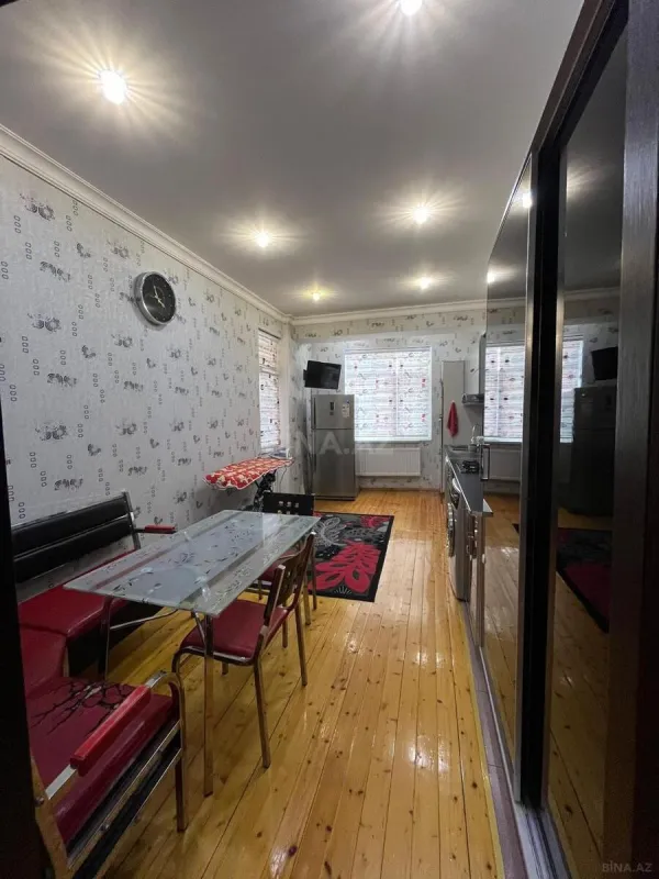 Satılır 3 otaqlı mənzil 155 m²