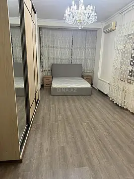 Kirayə verilir 2 otaqlı mənzil 107 m²