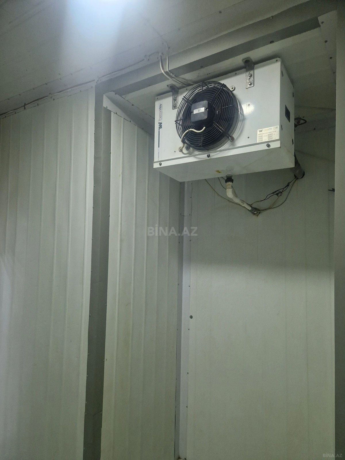 Kirayə verilir obyekt 160 m²