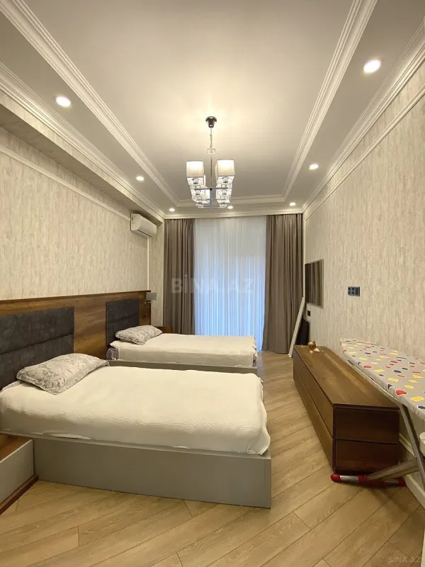Kirayə verilir 3 otaqlı mənzil 120 m²