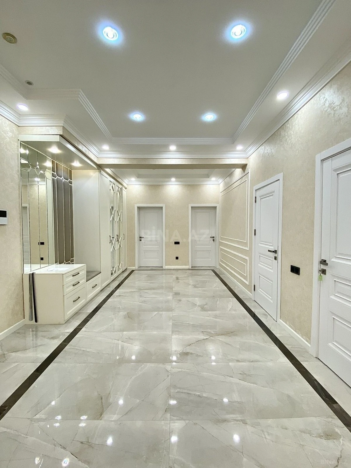 Kirayə verilir 3 otaqlı mənzil 120 m²