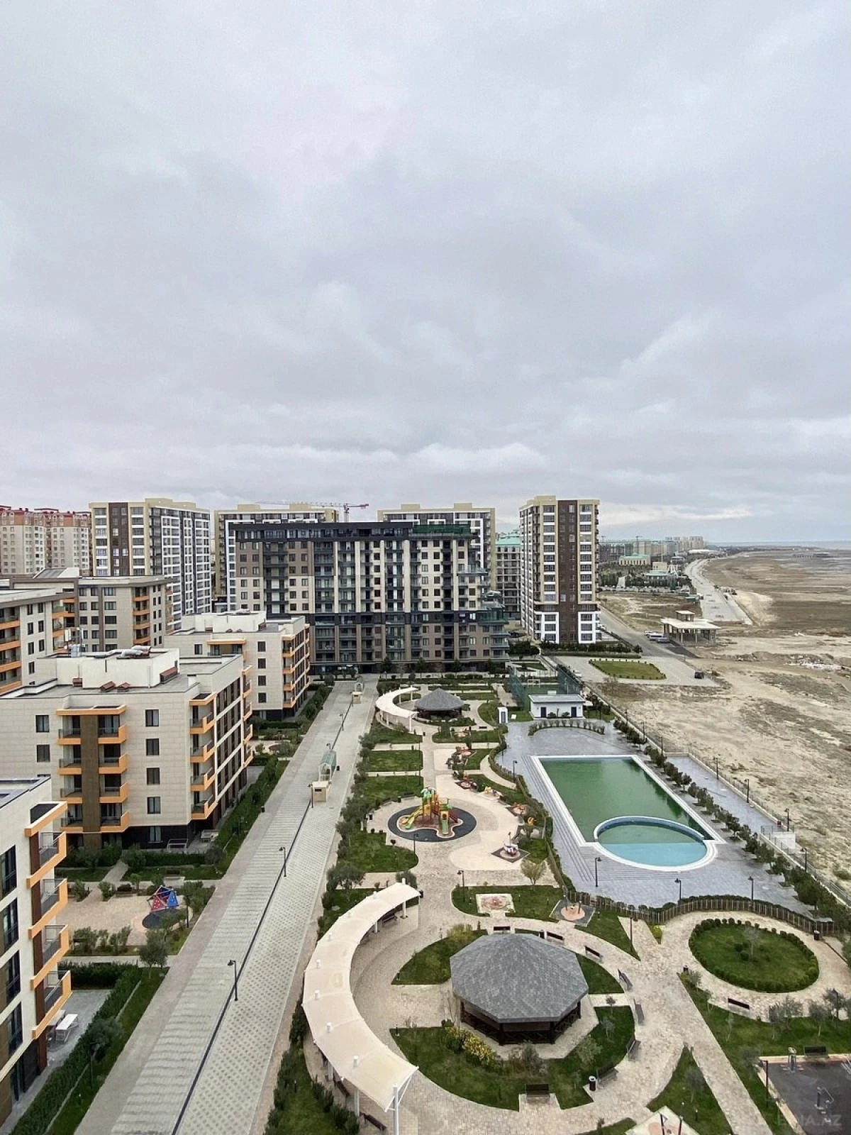 Kirayə verilir 3 otaqlı mənzil 120 m²