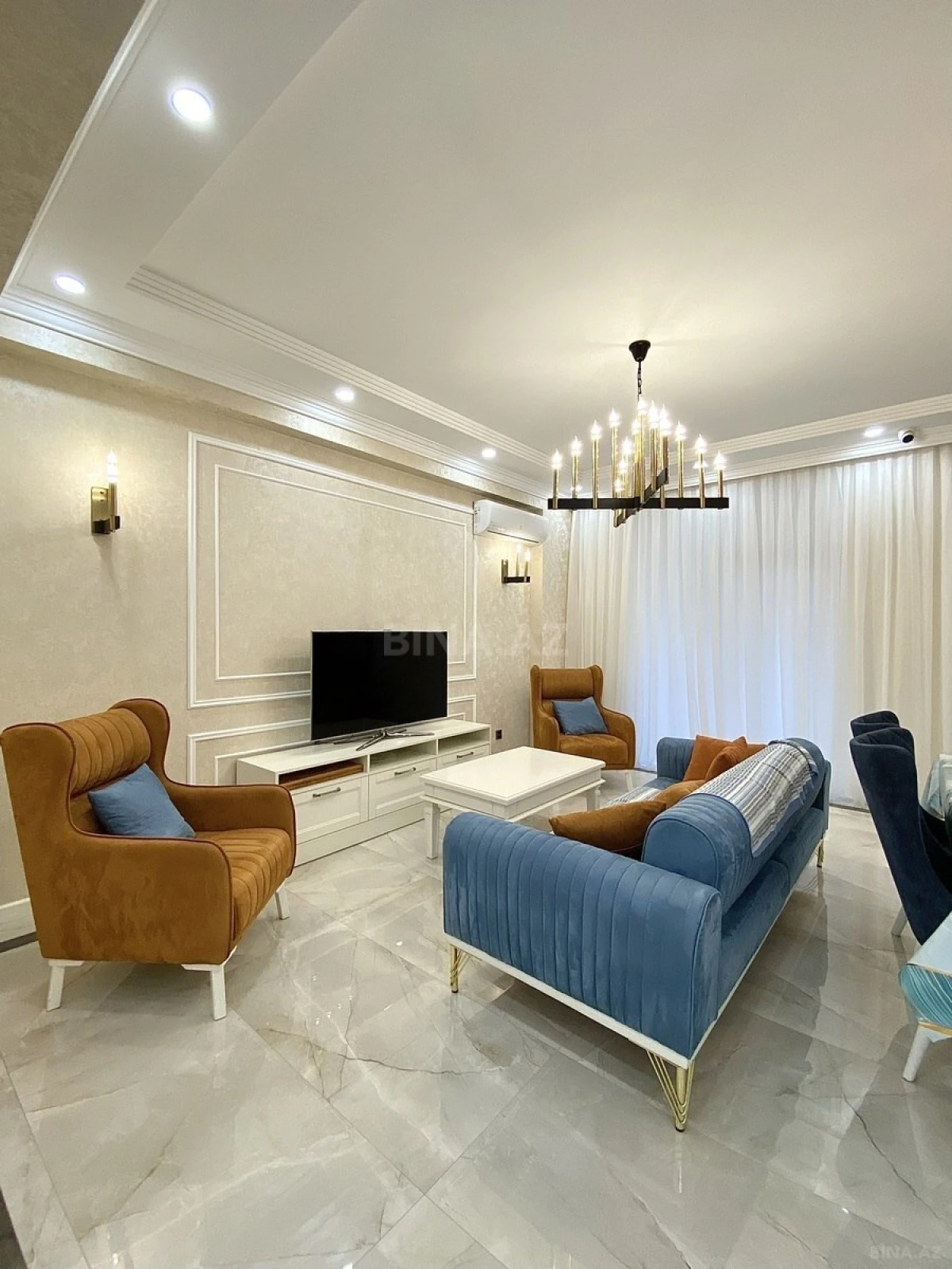 Kirayə verilir 3 otaqlı mənzil 120 m²