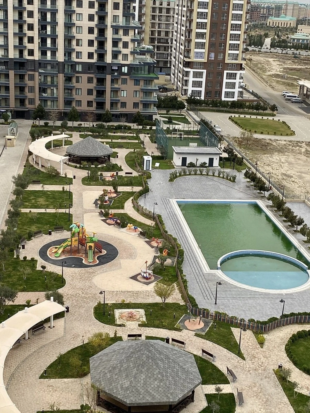 Kirayə verilir 3 otaqlı mənzil 120 m²