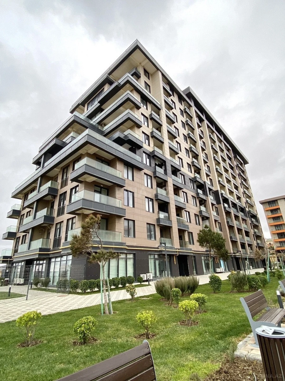 Kirayə verilir 3 otaqlı mənzil 120 m²