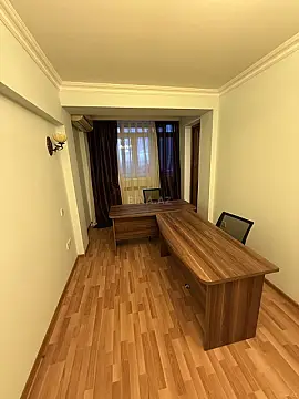 Kirayə verilir 3 otaqlı ofis 80 m²
