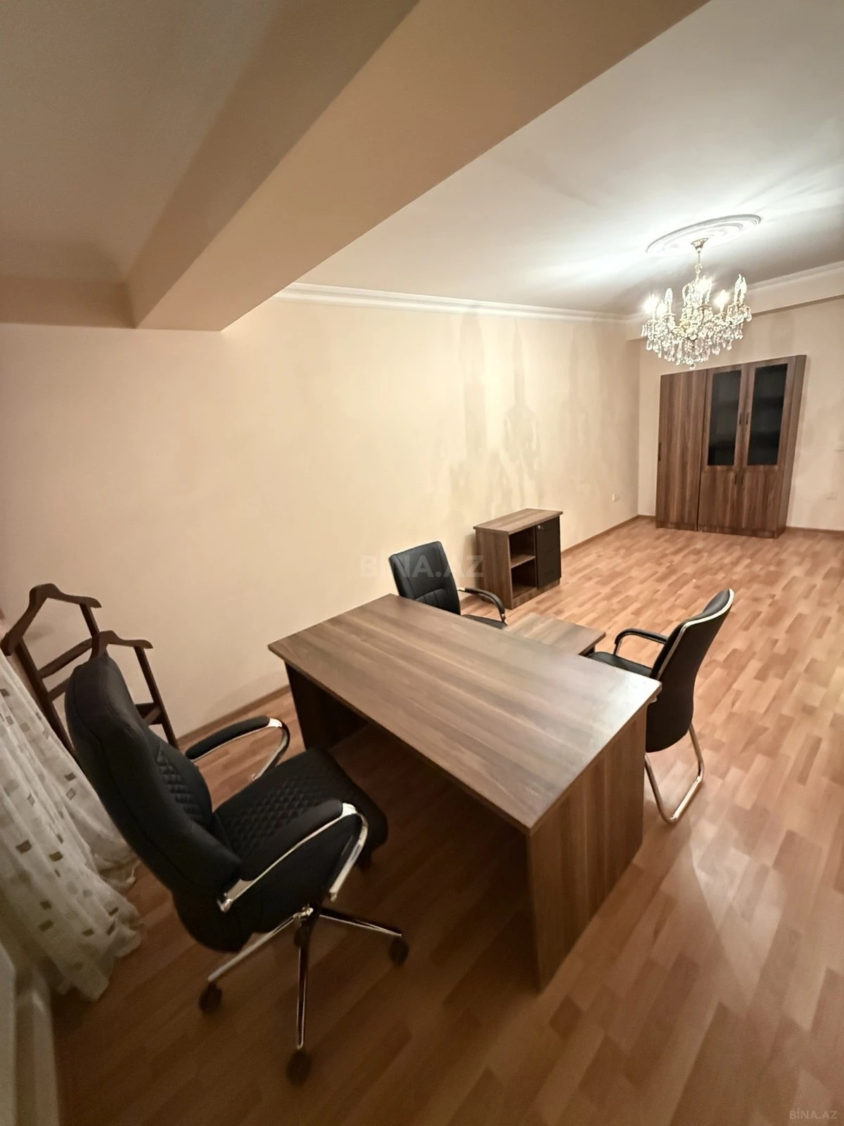 Kirayə verilir 3 otaqlı ofis 80 m²