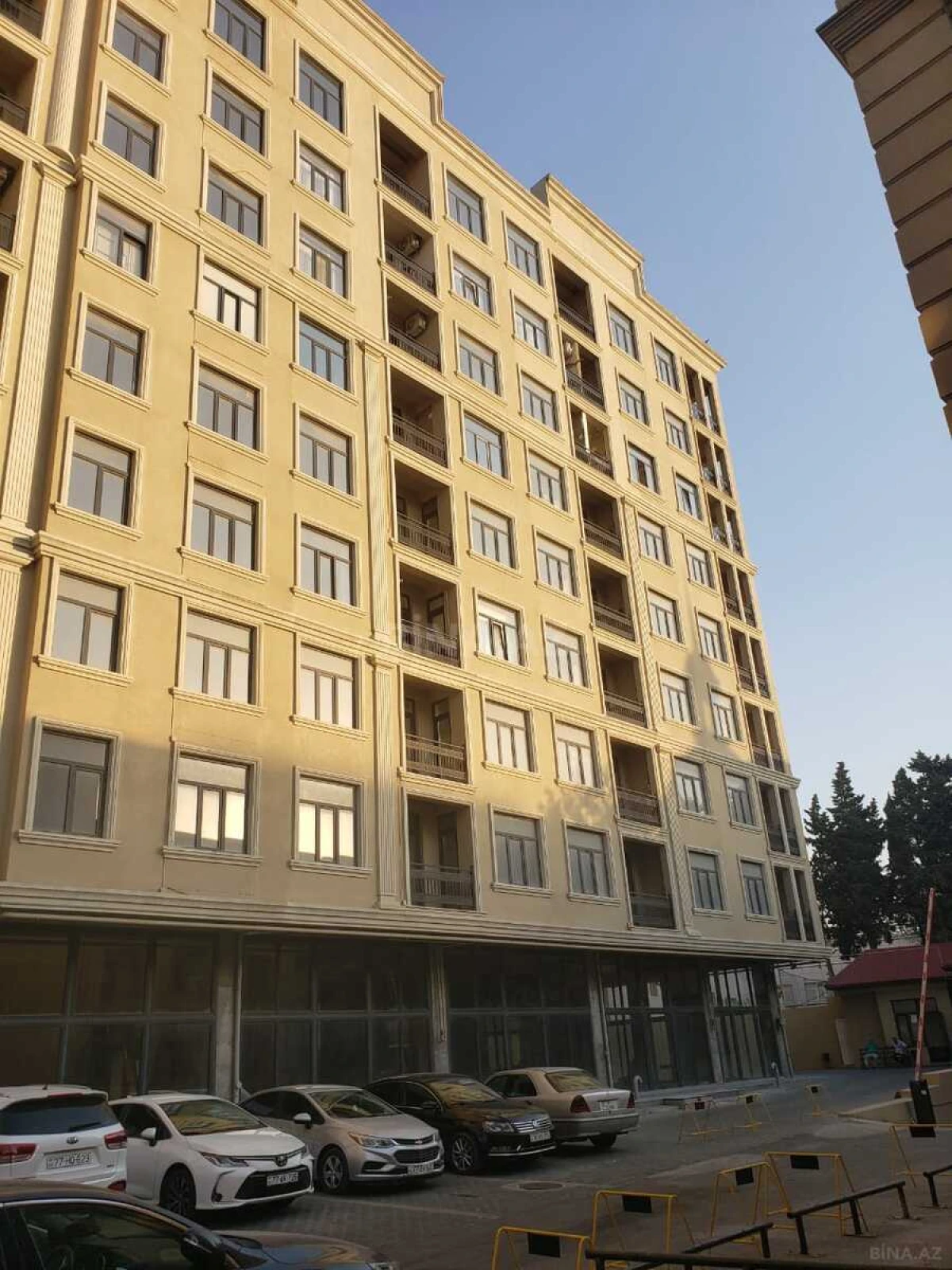 Satılır 3 otaqlı mənzil 110 m²
